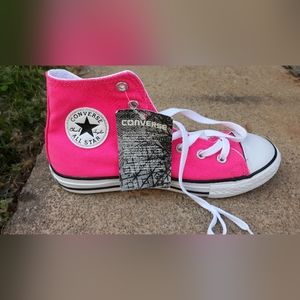 Converse Chuck Taylor All Star High Top sneakers. Hot pink.